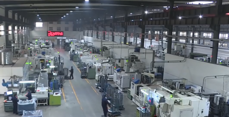 省媒市媒聚焦张湾汽车配件工厂 创新驱动高质量发展